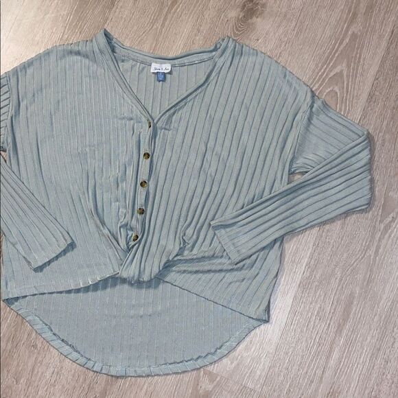 Yarn & Sea Ribbed Button Up Twist Front - Picture 3 of 6